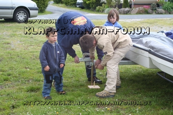 Absenken des Vorder-Fusses auf Holzplättchen