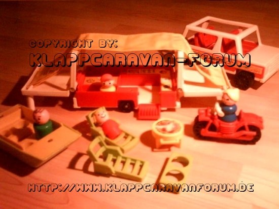 Familie Fisher Price beim Campen...natürlich im Klappi...