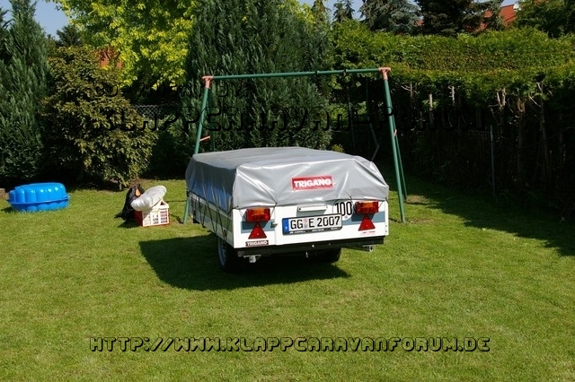 Unser Chantilly 2003 beim Erstaufbau im Garten