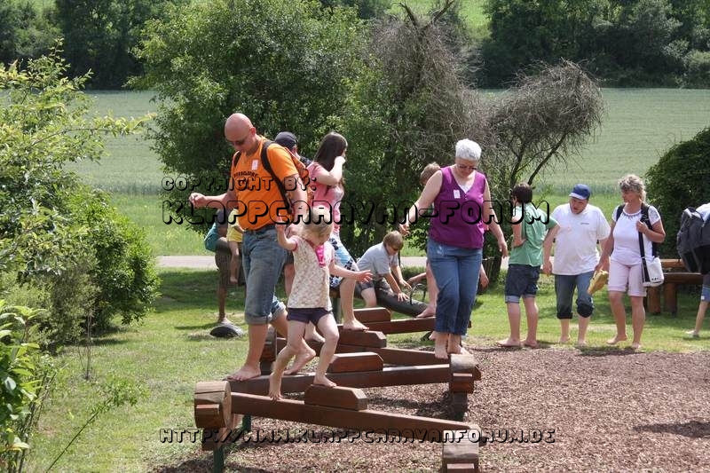 Nahe am Sommer 2011 - Monzingen - Barfußpfad Bad Sobernheim - Gleichgewichtsübungen - 2