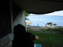 Stellplatz direkt am See (Schweden)