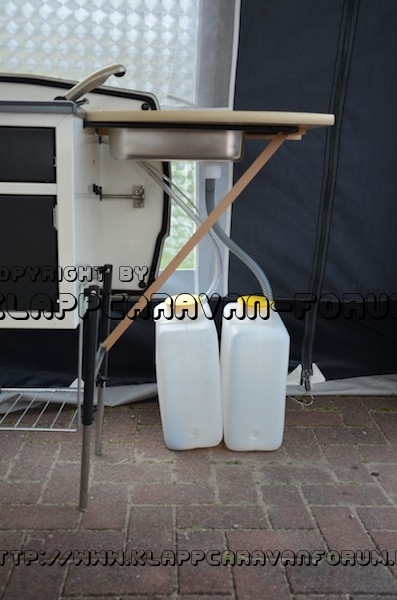 Spüle mit Ablauf im Camplet